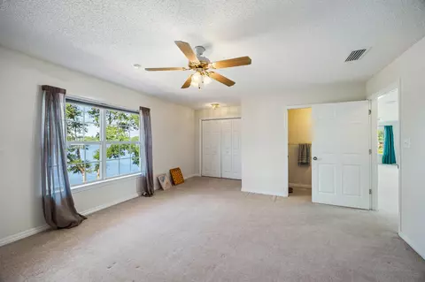 Bedroom - 115 Old Oak Rd, Freeport, FL 32439 photo 7 of 9