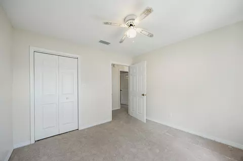 Bedroom - 115 Old Oak Rd, Freeport, FL 32439 photo 9 of 9