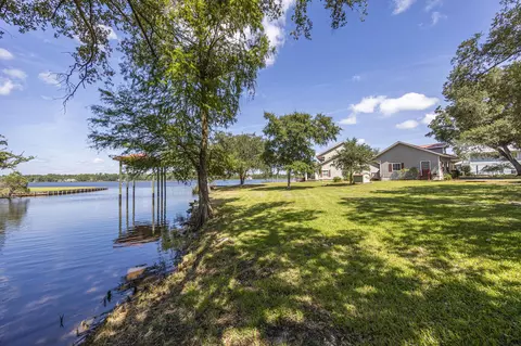 Exterior - 115 Old Oak Rd, Freeport, FL 32439 photo 1 of 12