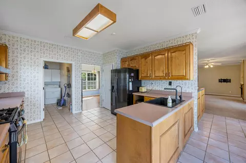 Kitchen - 115 Old Oak Rd, Freeport, FL 32439 photo 2 of 4