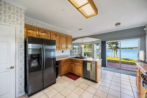 Kitchen - 115 Old Oak Rd, Freeport, FL 32439 photo 1 of 4