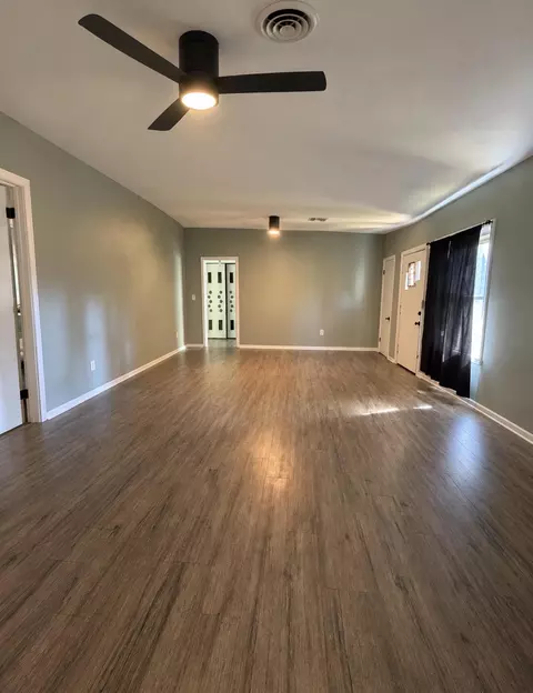 Living - 6668 Maple St, Milton, FL 32570 photo 1 of 2