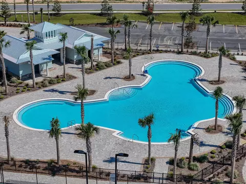 Exterior - 109 Sun Bear Cir, Freeport, FL 32439 photo 9 of 12