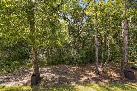 Exterior - 109 Sun Bear Cir, Freeport, FL 32439 photo 6 of 12