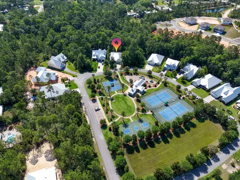 View/Area - 109 Sun Bear Cir, Freeport, FL 32439 photo 6 of 9