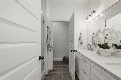 Entry Way - 109 Sun Bear Cir, Freeport, FL 32439 photo 5 of 7