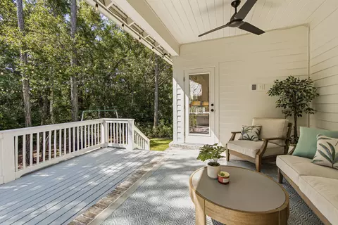 Exterior - 109 Sun Bear Cir, Freeport, FL 32439 photo 2 of 12