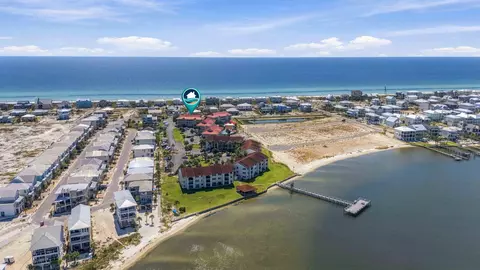7472 Sunset Harbor Dr #311, Navarre, FL 32566