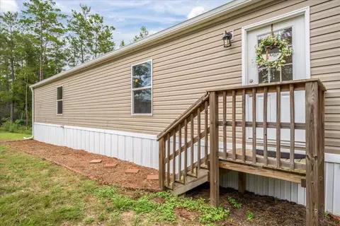 42 E Bluebottle Ct, Defuniak Springs, FL 32433