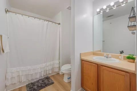 Bath - 109 Swaying Pine Ct, Crestview, FL 32539 photo 4 of 4