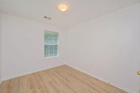 Bedroom - 109 Swaying Pine Ct, Crestview, FL 32539 photo 2 of 2