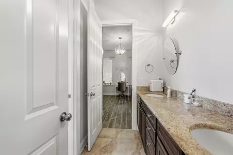 Bath - 331 Brushed Dunes Cir, Freeport, FL 32439 photo 7 of 9