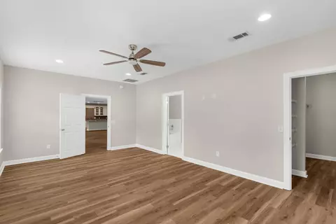 Living - 3161 Haylee Ln, Crestview, FL 32539 photo 5 of 5