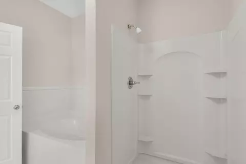 Bath - 3161 Haylee Ln, Crestview, FL 32539 photo 4 of 6