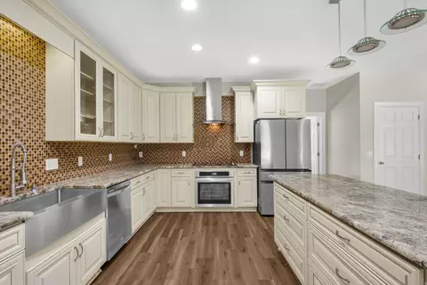 Kitchen - 3161 Haylee Ln, Crestview, FL 32539 photo 3 of 4