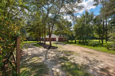 Exterior - 3161 Haylee Ln, Crestview, FL 32539 photo 6 of 17