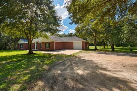 Exterior - 3161 Haylee Ln, Crestview, FL 32539 photo 5 of 17