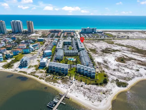 8436 Gulf Blvd UNIT 334, Navarre, FL 32566