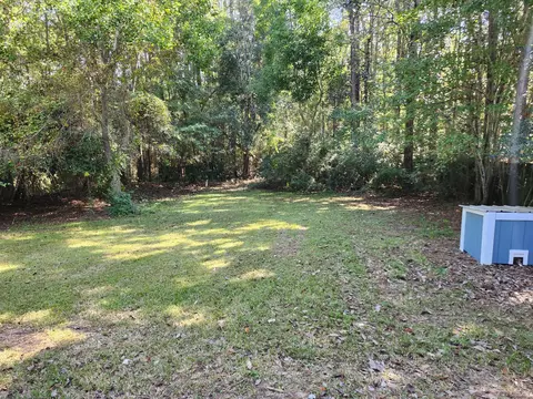 176 Country Manor Rd, Defuniak Springs, FL 32435