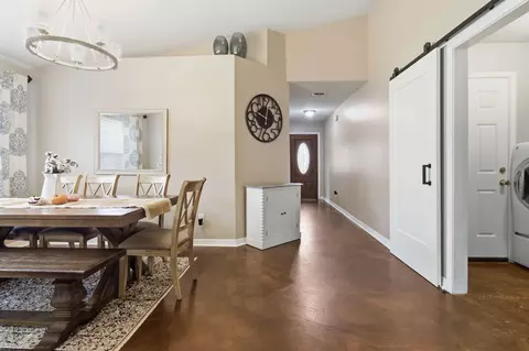 Entry Way - 284 Limestone Cir, Crestview, FL 32539 photo 1 of 3