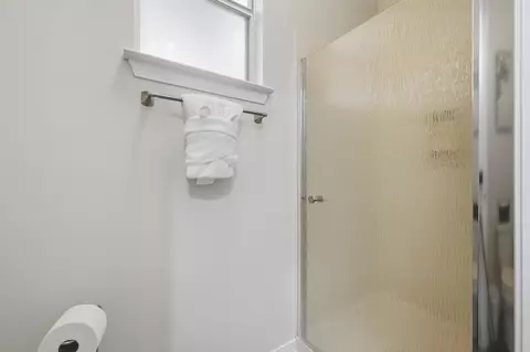 Bath - 36 Opal Cv, Miramar Beach, FL 32550 photo 5 of 8