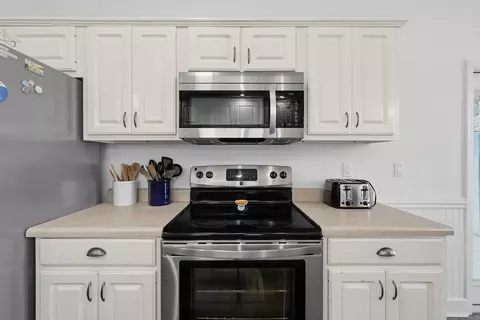 Kitchen - 36 Opal Cv, Miramar Beach, FL 32550 photo 4 of 6