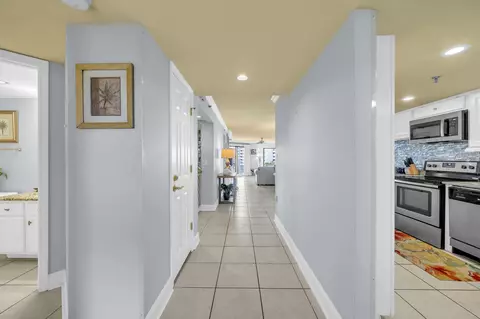 506 Gulf Shore Dr #310, Destin, FL 32541