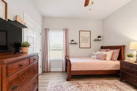 Bedroom - 60 Dusky Way, Freeport, FL 32439 photo 4 of 7