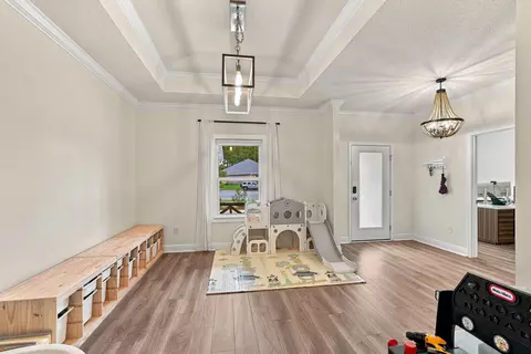 Entry Way - 253 Picnic Pl, Freeport, FL 32439 photo 2 of 3