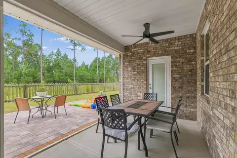 Exterior - 253 Picnic Pl, Freeport, FL 32439 photo 6 of 18