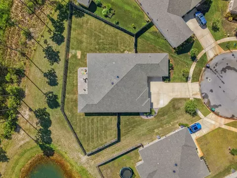 View/Area - 253 Picnic Pl, Freeport, FL 32439 photo 1 of 11