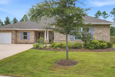 Exterior - 253 Picnic Pl, Freeport, FL 32439 photo 2 of 18