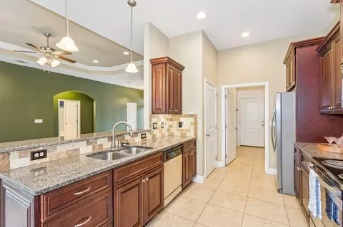 Entry Way - 4569 Hermosa Rd, Crestview, FL 32539 photo 3 of 4