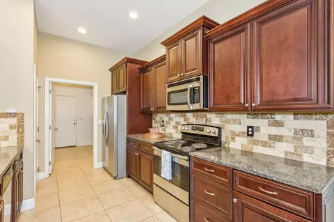 Kitchen - 4569 Hermosa Rd, Crestview, FL 32539 photo 1 of 1