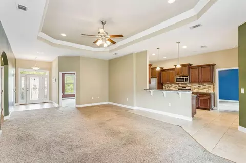 Living - 4569 Hermosa Rd, Crestview, FL 32539 photo 2 of 3