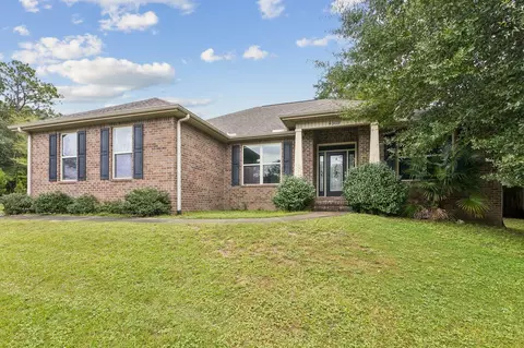 Exterior - 4569 Hermosa Rd, Crestview, FL 32539 photo 2 of 7