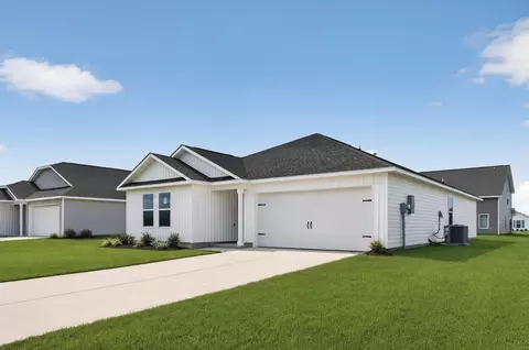 127 Mapleview Dr #HS 28A, Defuniak Springs, FL 32435