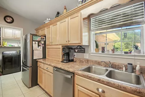 Kitchen - 4237 Melton Rd, Milton, FL 32583 photo 7 of 8