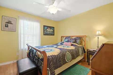 Bedroom - 4237 Melton Rd, Milton, FL 32583 photo 5 of 9