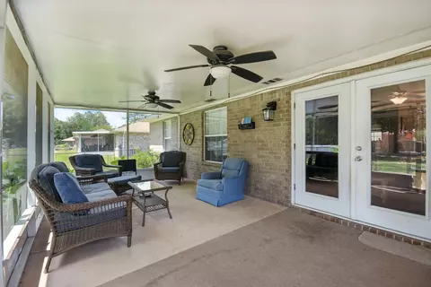 Exterior - 4237 Melton Rd, Milton, FL 32583 photo 4 of 7