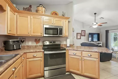 Kitchen - 4237 Melton Rd, Milton, FL 32583 photo 3 of 8