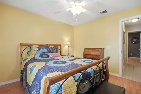 Bedroom - 4237 Melton Rd, Milton, FL 32583 photo 6 of 9