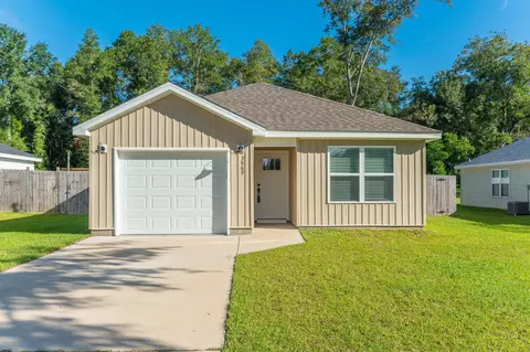 3869 Second Ave, Laurel Hill, FL 32567
