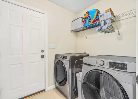 Other - 327 Lakeview Dr, Crestview, FL 32536 photo 7 of 10