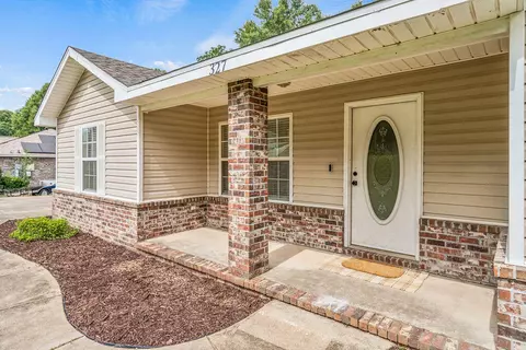 Other - 327 Lakeview Dr, Crestview, FL 32536 photo 3 of 10