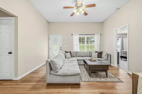 Living - 327 Lakeview Dr, Crestview, FL 32536 photo 1 of 1