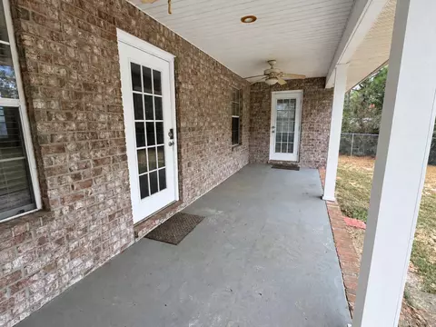 Exterior - 4172 Big Buck Trl, Crestview, FL 32539 photo 6 of 10