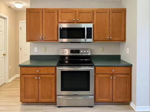 Kitchen - 4172 Big Buck Trl, Crestview, FL 32539 photo 1 of 5