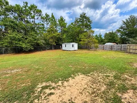 Exterior - 4172 Big Buck Trl, Crestview, FL 32539 photo 8 of 10
