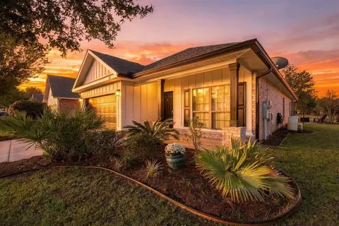 381 Whispering Lake Dr, Santa Rosa Beach, FL 32459